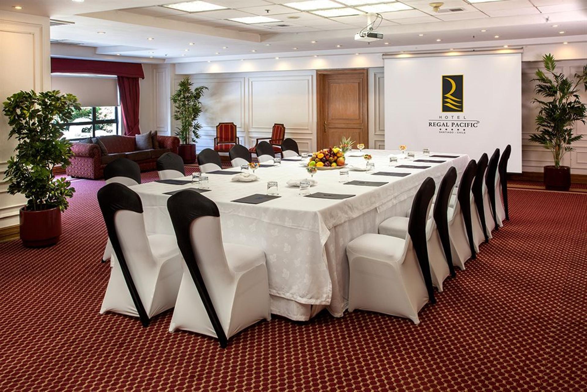 Hotel Regal Pacific Сантьяго Экстерьер фото The Royal Garden Hotel